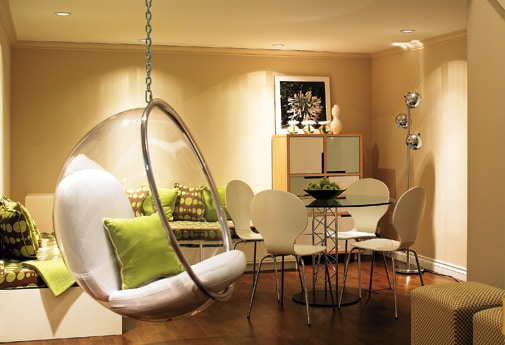 Retro hanging bubble chair