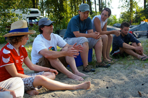 Fin Donnelly talks to Red Fish School of Change students at Kilby campsite near Harrison Mills.