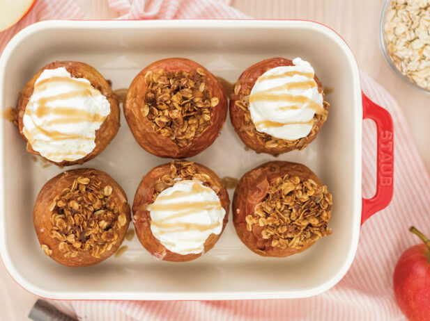 Baked Apples With Oat Crumble