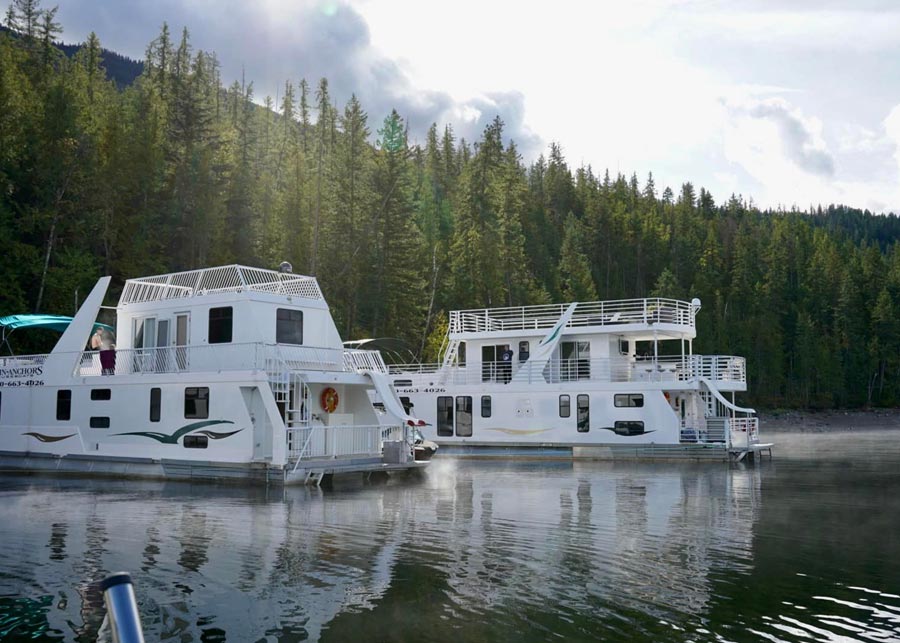 Facebook/Twin Anchors Houseboat Vacations