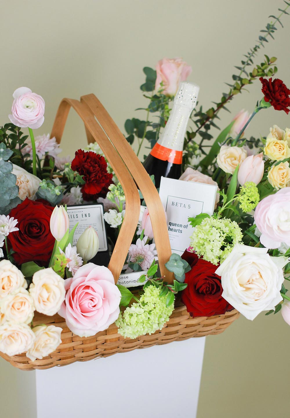 Garden Party Flowers roses basket